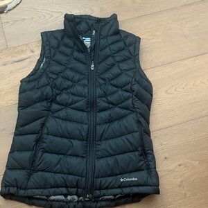 Columbia Vest